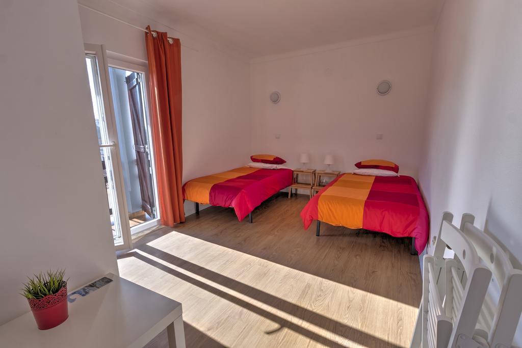 Homemoel Local Accomodation Al Sao Pedro De Moel Ruang foto